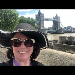 Meet your Posher, Rachel